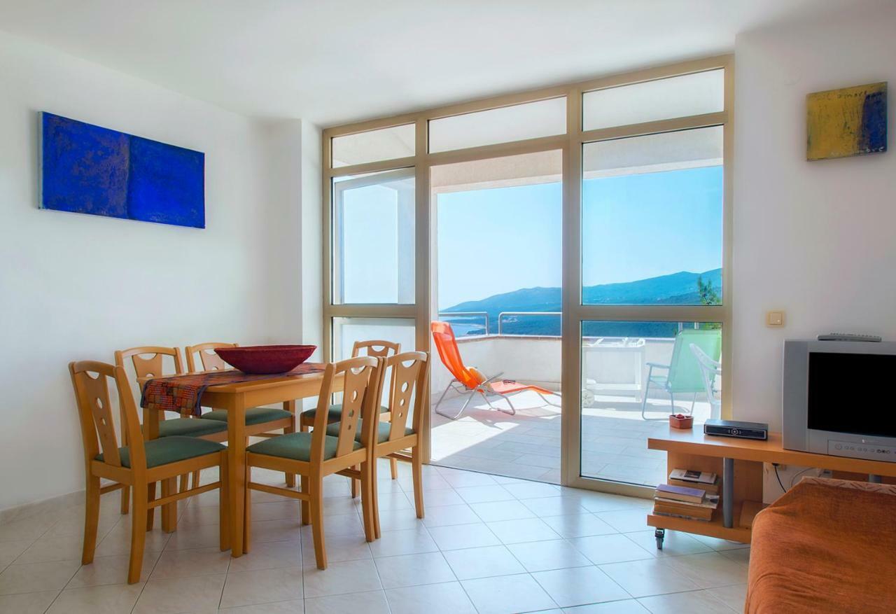 Lily Apartment Rabac Eksteriør bilde